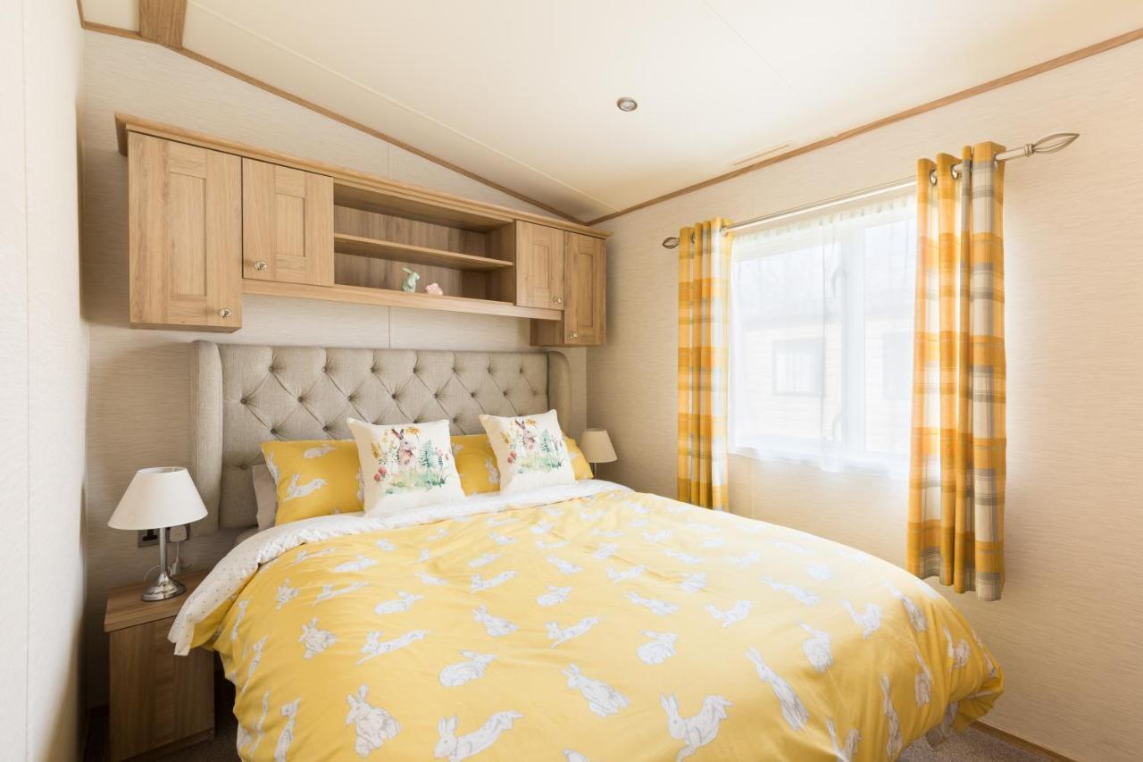 Cottontail Lodge - Hot tub - Pet Friendly South Cerney Esterno foto