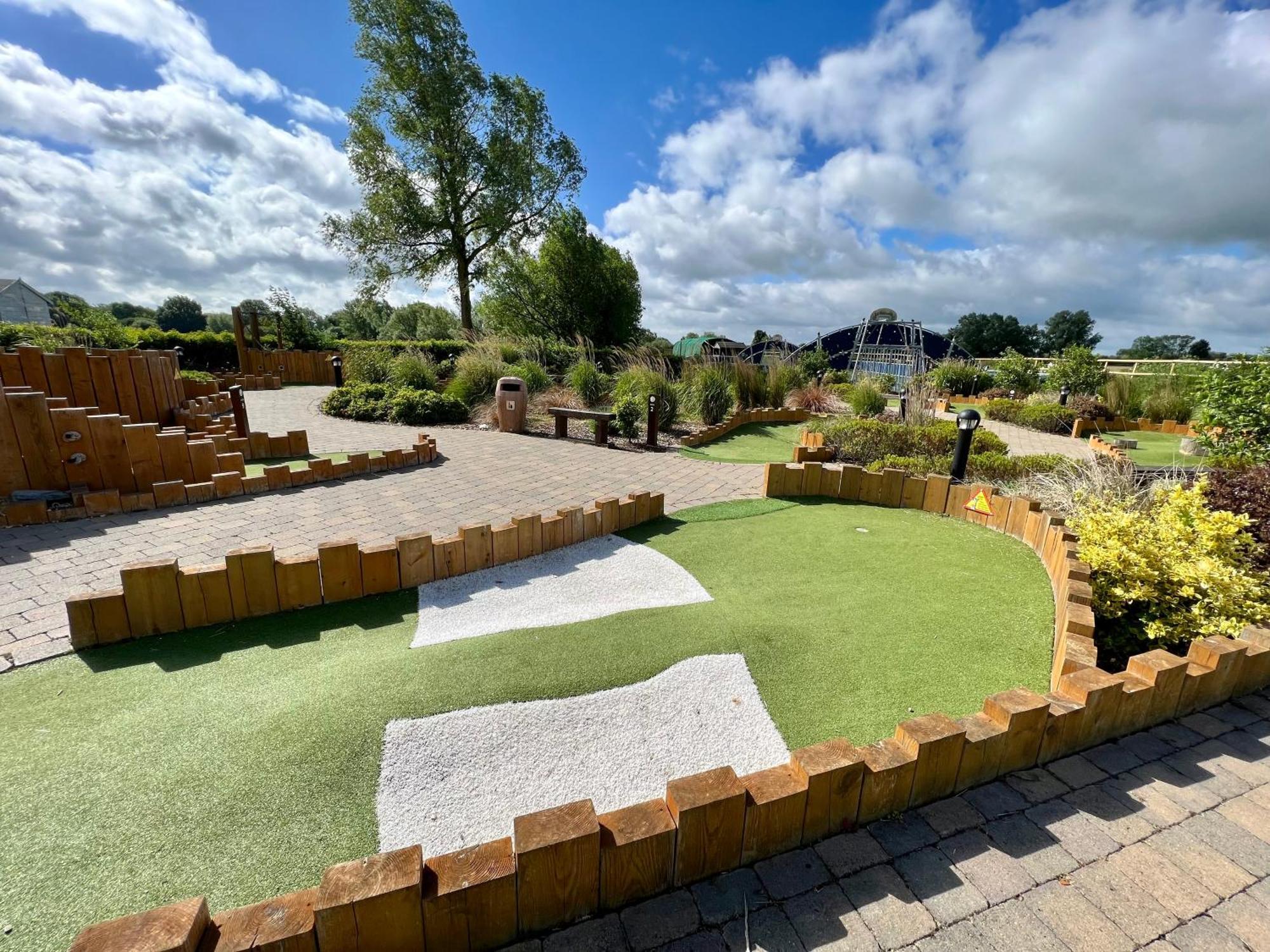 Cottontail Lodge - Hot tub - Pet Friendly South Cerney Esterno foto