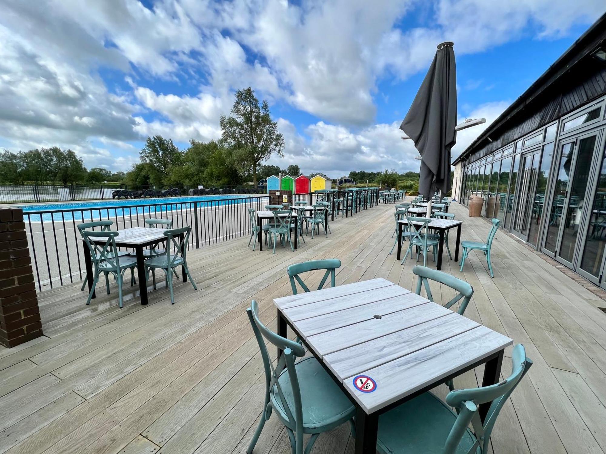 Cottontail Lodge - Hot tub - Pet Friendly South Cerney Esterno foto