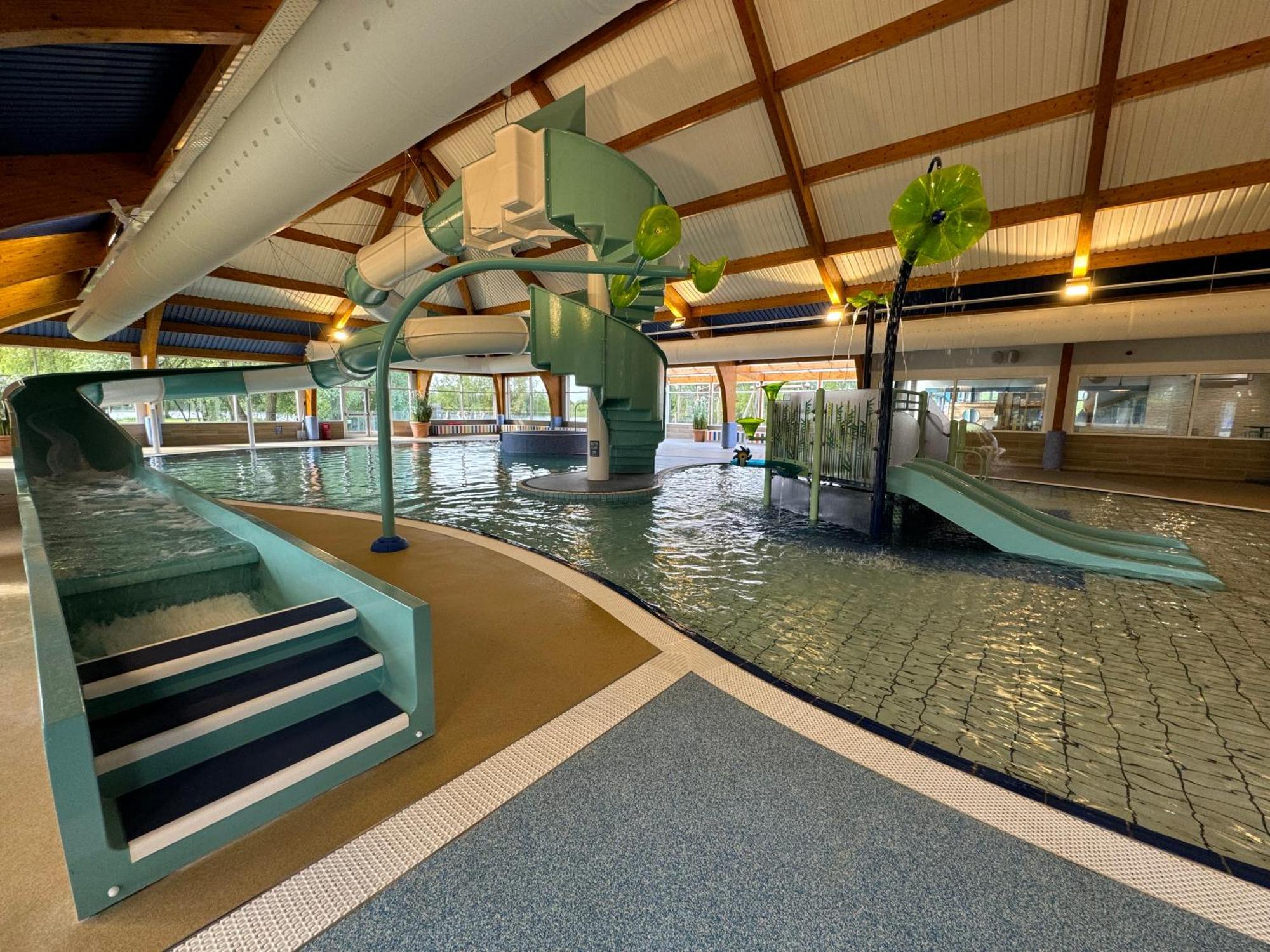 Cottontail Lodge - Hot tub - Pet Friendly South Cerney Esterno foto